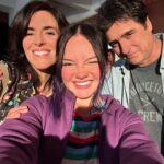 Francisca Aronsson Instagram - Que compañeros más divertidos y talentosos ❤️. Gracias por hacer ameno el rodaje de la película #PerraVida 👀! Con ganas de que vean el trabajo que hemos hecho en equipo 🎬 Gracias @zabaletachile y @pazbascuactriz ❤️