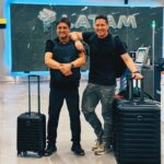 Francisco Saavedra Instagram - Partimos nuevamente esta aventura juntos ❤️ Socios por el mundo 3.0 🌏 A que parte del mundo creen que vamos?👀 #sociosporelmundo #socios #amigos😍