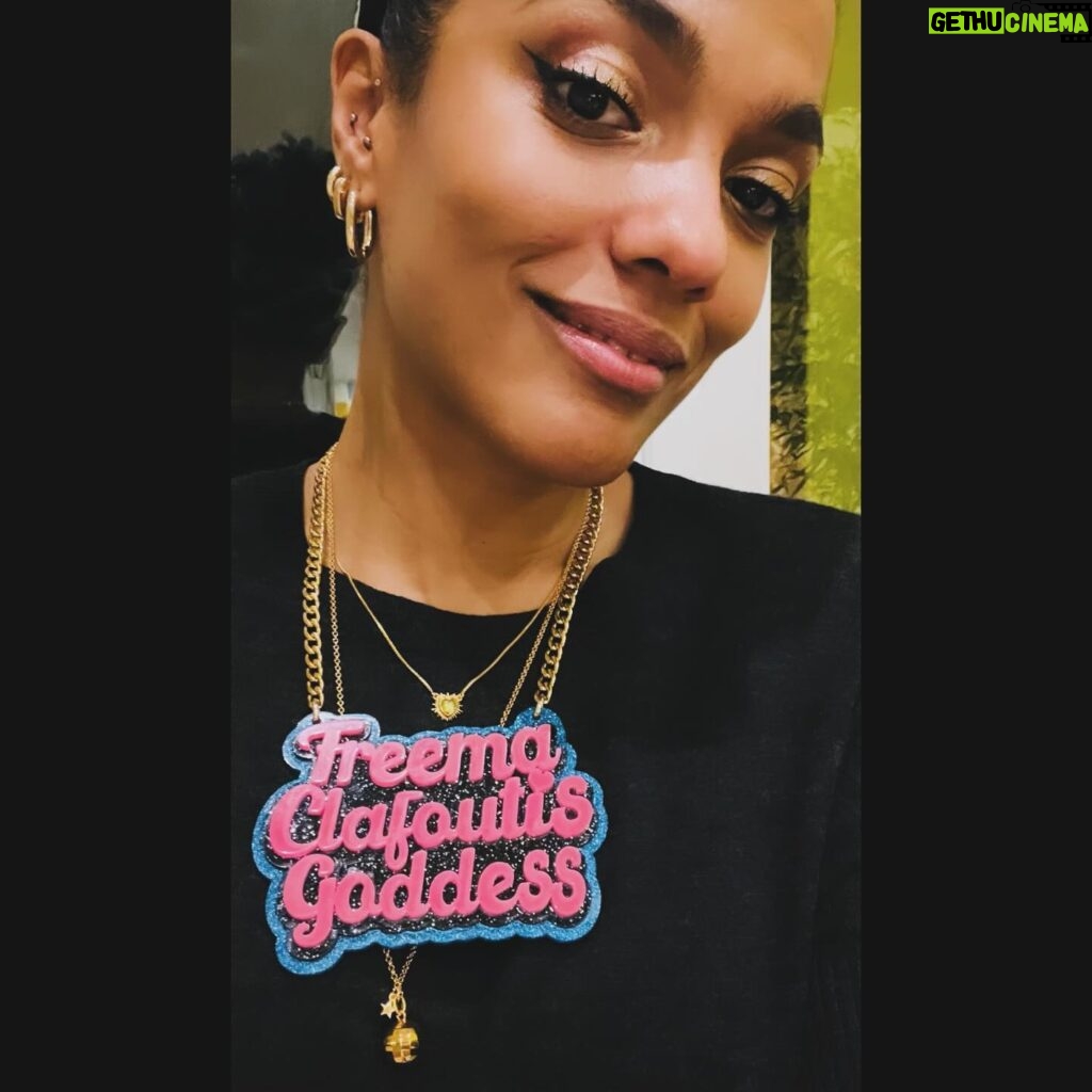 Freema Agyeman Instagram - IYKYK. 🥧 HNY bubs!! So grateful for all the support this year. I see you. I feel you. And I truly THANK you Instafam. Also thank you @asslyzandry for this EPIC gift. Also also @racheljacksonjewellery for your equally epic @chooselove disco ball gift. And of course I can’t leave without a minor spout. 😜 A quote I heard and loved this year: “You’re under no obligation to be the same person you were 5 minutes ago.” {Alan Watts} Chchchchanges. Cos if not now when then? #2024 #getinvolved #mondaymusing