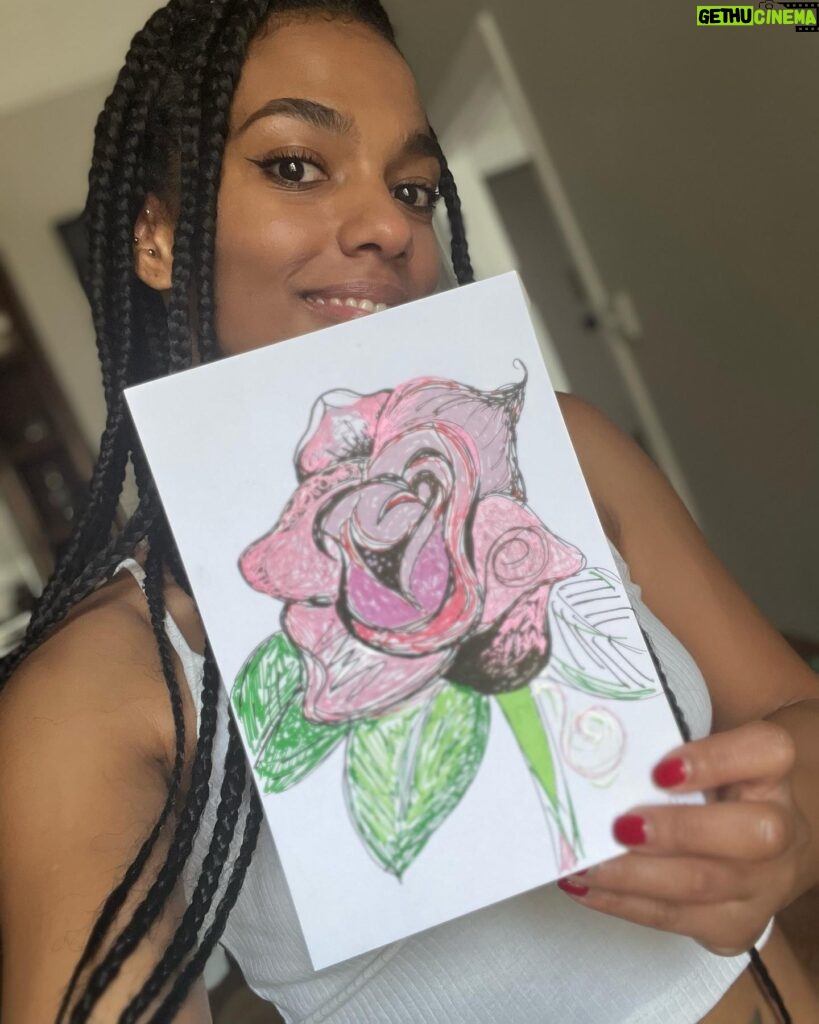 Freema Agyeman Instagram - Hi guys! Happy National Doodle Day! Auction is now live - LINK IN BIO - if you fancy bidding for my contribution! 🌺 Or anyone else’s on there for that matter - I won’t take it personally ha ha! Cos all proceeds go to raising funds for @epilepsyaction in support of people living with Epilepsy. All for the same incredible cause! So thank you for any support you can offer! And thank you for reading to the end! 💋 #nationaldoodleday @epilepsyaction @nationaldoodleday