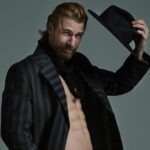 Furkan Palalı Instagram - @moodboardmags ile şahane bir çekim yaptık. Emeğinize sağlık... 🍀🙏😎 Fotoğraf : Onur Eşiyok @onur_esiyok Styling : Irmak Özdener @irmakozdener Makyaj : Cüneyt Seven @cuneytseven Saç : Emre Altın @emrealtin___ Video : Vast Istanbul @vastmag Ogan Uğur @oganugurr Ataberk Konucu @akonucu Abdullah Durmuş @addman34 Fotoğraf Asistanı : Murat Kavuran @murat.kavuran Retoucher : Berkehan Güner @gnnr.13 Styling Asistanı : Murat Can Hoşgören @muratcanhosgoren Stüdyo : XL Stüdyo @xlstudyo
