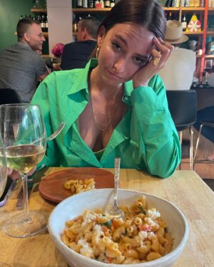 Génesis Rodríguez Instagram - Date night at @boiaderestaurant with my bestie @terryann9 

last pic is real life…
I get emotional about my gluten free pasta. It was so good 🥹
I love le cuisine baby.
Thank you @stinkyfishtales