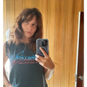 Génesis Rodríguez Instagram - I look like a bad influence.