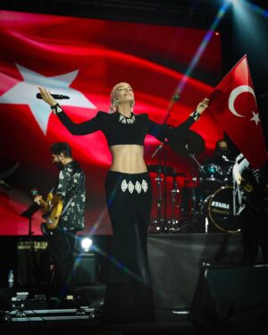 Gülşen Instagram - Yaşasın Cumhuriyet.
Yaşasın Büyük Atatürk..
Yaşasın çağdaş Türkiye..
🇹🇷🇹🇷🇹🇷🇹🇷🇹🇷🇹🇷🇹🇷🇹🇷🇹🇷🇹🇷