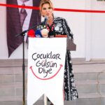 Gülben Ergen Instagram - Malatya’dan selam olsun♥️ Ülkemin çocuklarının yüzünü eğitimle, kalıcı değerlerle 53. kez güldürebilmek için🇹🇷 @cocuklargulsundiye