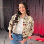 Gülsim Ali Instagram - Güzel fotoğraf çeken birini bulmuşum, brakırmıyım 💃🏻