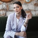 Gülsim Ali Instagram - @senemaydinn ‘ile şeker tadında sıcacık röportajımızı bugün @caddemilliyet ‘te okuyabilirsiniz 🍭 Fotoğraf : @ozanguzelce
