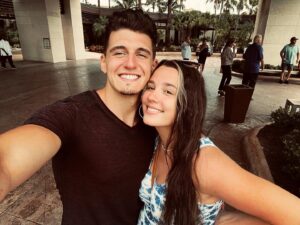 Gabby Barrett Instagram - Took a little trip to the Bahamas 🇧🇸 What a beautiful place! Clearest water I’ve ever seen, and some of the kindest people!
We definitely got crispy out in the sun.. 😂 But headed home with full hearts & praising God for beautiful creation we get to witness everyday.