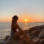 Gabby Petito Instagram - Made my favorite mango smoothie for breakfast, went on a nice little hike, had some sushi & watched the sunset before going home to some chocolate covered strawberries 🍓 what could be better than this #21 . And thank you everyone for all the birthday wishes! ♡