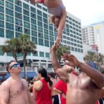 Gabi Butler Instagram - Got to stunt with these guys at stunt fest 😍🤩 Y’all are INSANE 🔥 thanks for making me look good 😌