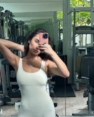 Gabi Melim Instagram - é raro mas acontece quase sempre