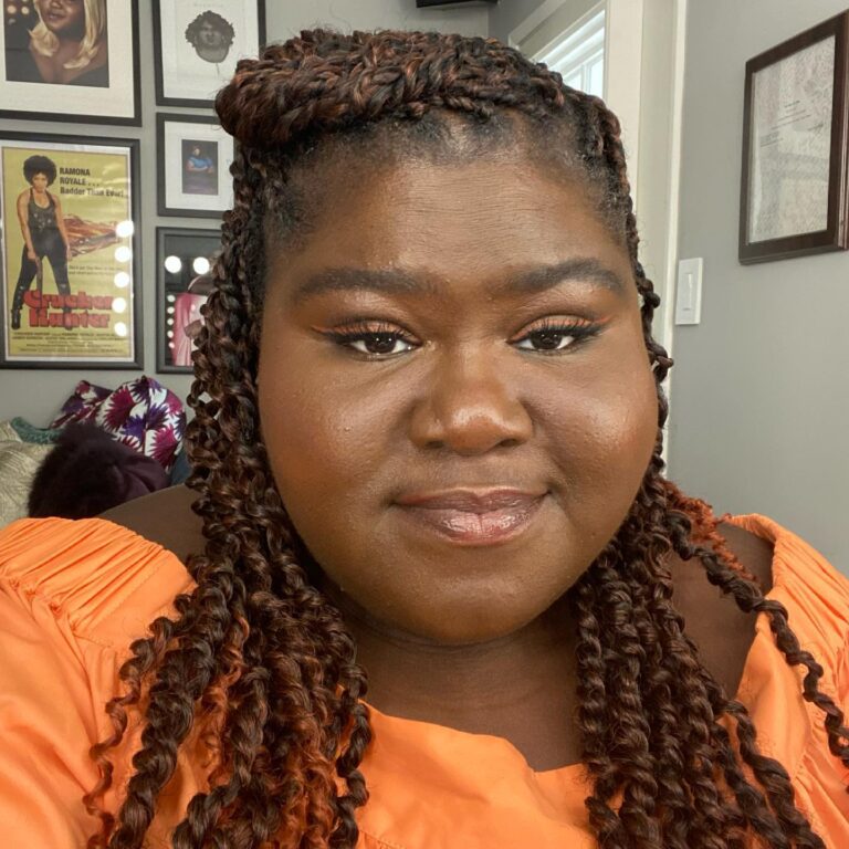 Gabourey Sidibe Instagram - Vaxxed or not, send me the zoom link cuz I aint leavin the crib. Makeup: @tobyfleischman Hair styling: @misscopeland310 Braids: @braidsbylorine