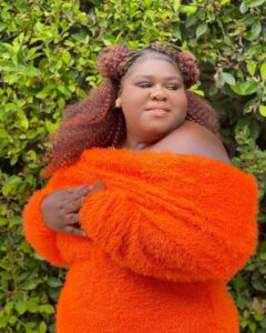 Gabourey Sidibe Instagram - I felt a lil breeze in the air today. 📸&💄: @tobyfleischman 💇🏿‍♀️: @misscopeland310 💃🏾: @kellyaugustine 💃🏾: @couturemoments_ 👗: @zelieforshe 💎: @karinesultanjewelry
