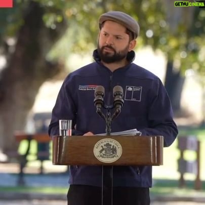 Gabriel Boric Instagram - Los jóvenes que sirven a la Patria están bajo el cuidado del Ejército y tienen que ser tratados con dignidad. Por eso, le instruí a la ministra de Defensa Nacional, @Maya_Fernandez_allende que tomara contacto con el Comandante en Jefe del Ejército, General Javier Iturriaga, para que el viernes asistan a La Moneda y personalmente me detallen los hechos y todas las medidas que se van a tomar para que esto no vuelva a ocurrir. Todo mi apoyo y el del Estado está con la familia de Franco en este difícil momento y por eso, este lunes me voy a juntar con su mamá, Romy Vargas. No podemos permitir que esto vuelva a suceder. Por la memoria de Franco corresponde conocer toda la verdad, que se esclarezcan los hechos y se asuman las responsabilidades que correspondan. Verdad y justicia.