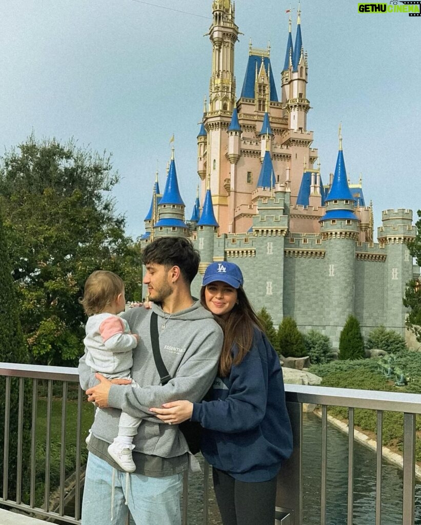 Gabriel Conte Instagram - Memory making ❤️ we’ll always remember Makaiah’s mullet. Oh, and her first trip to Disney Edited @bysofiaconte