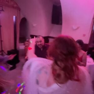 Gabriela Fadel Instagram - Quando sua amiga te chama pro casamento dela em um castelo nos Alpes franceses, você vai. Foi especial demais presencial viver esse momento com vocês!