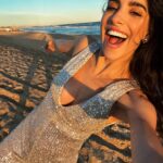 Gabriela Sari Instagram - Feliz añooo🤍🤍🤍arranquen con todo este 2024✨ Gracias por los buenos deseos y el amor, sean felices y siempre haciendo el bien, nada más valioso que ese mood El plateado es de @pupetete q amo