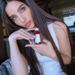 Gabriela Sari Instagram - Uno más bomba que otro 🤍🤍🤍 ¿Conocían los 4 serum de La Roche-Posay? Cada cual se ajusta a tu necesidad. A mi me encanta combinarlos para un mejor cuidado de la piel 🫶🏽💙 #LaRochePosay @larocheposay #tratamientosN1antiedad @lorealgroupe_latam