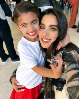 Gabriela Sari Instagram - Estoy derretida 🫠 Hoy último Concert de Jardín ♥️
Donna k5🐧
Mucha emoción verte crecer así. Me convertís en la mamá más feliz del planeta cuando te veo sonreír así 😍Te amo teamO Te Amoooo