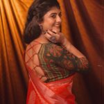 Gabriella Charlton Instagram - Last set of pictures 🤎 Saree & blouse @sdduniqueboutique_97 Photography- @sathyaphotography3 @shineebee_photography Makeup - @makeup_by_kez Hair - @banuhairstylist 📍@kezmakeupstudioandacademy