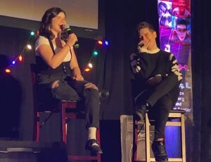 Gabriella Pizzolo Instagram - the weekend of a lifetime at #strangercon with some familiar faces! thank you for the memories, Chicago!!