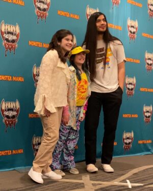 Gabriella Pizzolo Instagram - my first weekend in my twenties was a fright fest!! terrifyingly delighted to meet you all at @monstermaniacon