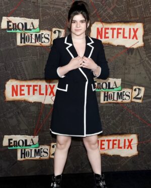 Gabriella Pizzolo Instagram - the game is afoot! special thanks to @aliceandolivia and @netflix for a mysterious night #enolaholmes2