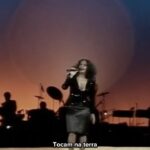 Gal Costa Instagram - 🌞 Hoje é comemorado o Dia do Sol! Para celebrar o dia do astro-rei - que foi cantado tantas vezes por Gal, como “Solar”, “Estrada do Sol”, “Sol Negro”, “Mar e Sol”, entre outras canções - trazemos a performance de “Luz do Sol” (Caetano Veloso), no especial Baby Gal, exibido na TV Globo em 1983. Qual delas é a sua música favorita? #GalCosta #EquipeGal #DiadoSol