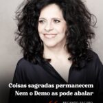 Gal Costa Instagram - “Espírito é o que enfim resulta De corpo, alma, feitos: cantar” 🎶 Recanto Escuro (Caetano Veloso) Foto: @andreschiliro #GalCosta #EquipeGal #Recanto