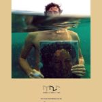 Gal Costa Instagram - Estreia hoje no MAR (@museudeartedorio), Rio de Janeiro, com estrada franca, a exposição “Bloco do Prazer”, inspirada na música homônima, escrita por @moraesmoreiraoficial e @faustonilo, e interpretada incrivelmente pela nossa Gal Costa. A mostra celebra o prazer das festas e manifestações populares que criam momentos de alegria, catarse, transe e desejo, como o divertido trabalho de @arthurscovino #levandooselepesdegalparapassear, lançado em 2013. Quem é seguidor antigo lembra! ❤️ Além de uma visita mediada com os curadores e alguns artistas da exposição, ainda vai rolar muito agito nos pilotis com DJ Jorge Badauê e com a cantora @jussarasilveira22 fazendo um tributo a Gal Costa com o show “Jussara Silveira Canta Gal”, com @luizbrasil e @marcelo.galter. Vem curtir o Bloco do Prazer! 🔹Serviço: Exposição Bloco do Prazer Abertura na sexta, dia 5 de abril, às 18h, com MAR de graça @cultura_rio / @oeibrasil #GalCosta #EquipeGal