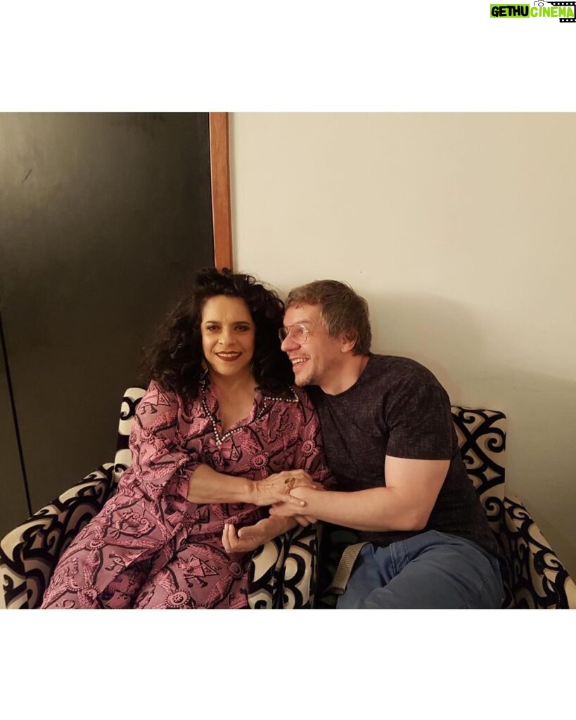 Gal Costa Instagram - Feliz aniversário, @marcuspreto ! 🎂🎈 Hoje celebramos não apenas o seu aniversário, mas também a incrível jornada de parceria e amizade que Marcus Preto construiu ao longo de 9 anos, ao lado da rainha Gal Costa. Diretor artístico responsável pela produção musical dos discos e shows da Gal, sua contribuição para a carreira de Gal vai além da música, é um legado de reconexão e renovação. Preto, que este novo ciclo seja repleto de mais sucessos, alegrias e realizações. Feliz dia! #GalCosta #EquipeGal