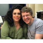 Gal Costa Instagram - Feliz aniversário, @marcuspreto ! 🎂🎈 Hoje celebramos não apenas o seu aniversário, mas também a incrível jornada de parceria e amizade que Marcus Preto construiu ao longo de 9 anos, ao lado da rainha Gal Costa. Diretor artístico responsável pela produção musical dos discos e shows da Gal, sua contribuição para a carreira de Gal vai além da música, é um legado de reconexão e renovação. Preto, que este novo ciclo seja repleto de mais sucessos, alegrias e realizações. Feliz dia! #GalCosta #EquipeGal