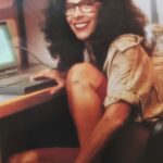 Gal Costa Instagram - 💻📱 Hoje é Dia Mundial da Internet! Nossa Gal sempre foi fascinada por tecnologia, super conectada às redes sociais e apaixonada pela possibilidade de se comunicar com diferentes pessoas, de diferentes lugares. Onde vocês seguiram a Gal primeiro: Twitter, Facebook ou Instagram? #GalCosta #EquipeGal