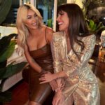 Gala Caldirola Instagram - Como te explico? Que me falta un pedacito de mí sin ti! Que te extraño a morir! Que cuentos los días para estar juntitas amiga @tity_fonseca.ok y que al verano le faltas tú en la playa con margaritas ☀️🍉🍸🌺🌴🤍 #chile