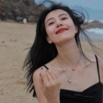 Gao Yuanyuan Instagram - 冬天的海风🏝️#GOOTD
