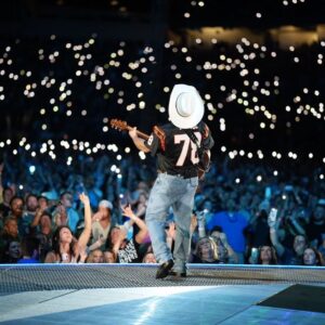 Garth Brooks Instagram - Cincy!! You guys f***ing ROCKED the jungle!! Thank you for singing in the rain with me!! love, g
#GarthinCincy