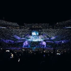 Garth Brooks Instagram - UN - FREEEEEAAAAKING REAL!!!! LSU … tonight was better than my wildest dreams !!!! love, g #GARTHinBATONROUGE