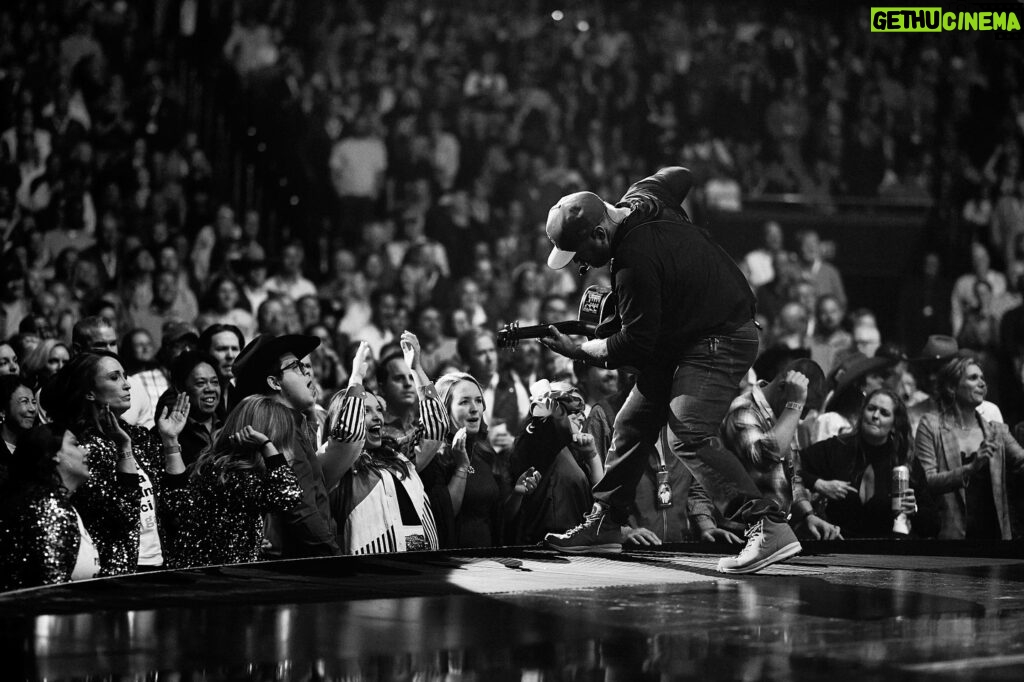 Garth Brooks Instagram - We’re all in this together!!! love, g Watch tonight’s StudioG on Facebook (link in bio)