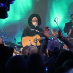 Garth Brooks Instagram - I LOVED playing in the house YOU built! Love, g #Homegame @FriendsBarNash