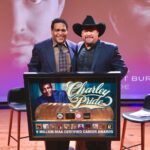 Garth Brooks Instagram - Charley Pride, the Opry and now the Ryman! Could it get any sweeter than this?! love, g * Click link in bio to watch tonight’s #StudioG *