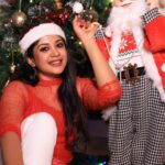 Gayathri Shan Instagram – MERRY CHRISTMAS 🎅🏻🎄🥂