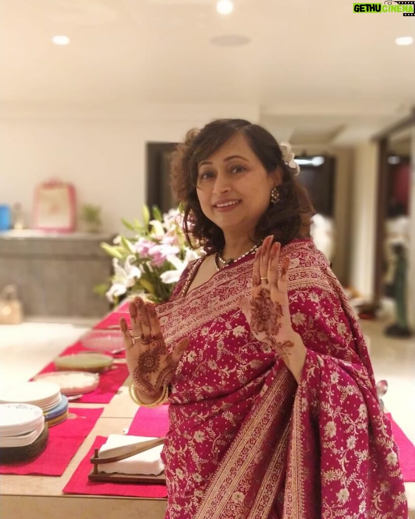 Gayatri Bhardwaj Instagram - Happy birthday mama 🌺 The older I grow, the more I realise that you’re the best friend I ever had. Thank you for showing me what unconditional love is. Please be my mom in every lifetime?❤