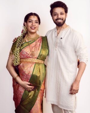 Geetha Madhuri Instagram - PC - @guntiartstudio 

@that_actor_nandu @daakshaayani_prakruthi 

Prakruthi’s outfit - @chandamama_designerstudio