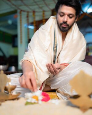 Geetha Madhuri Instagram - ఉదకశాంతి! Udhaka shaanthi!!! 

PC - @guntiartstudio