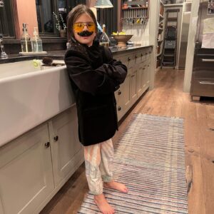 Genevieve Padalecki Instagram - Our St. Paddy’s gal is 7 today. Pinch me, that flew by fast. Love you my fierce girl. ❤️🦄 👩‍🎤🍀