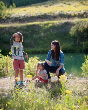 Genevieve Padalecki Instagram - Taking a moment to revel in the extraordinary beauty of this planet. 🌎💚 This Earth Day, show our mama some love by supporting organizations working on the frontlines to safeguard our planet’s ecosystems and biodiversity. Sharing some impactful organizations in my stories today to consider donating your time or money to. 🫶