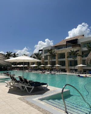 Georgia Hassarati Instagram - DominCant come to the phone right now 🏝️

@hrhcpuntacana 
#HRHCPuntaCana #HardRockHotels #RockandReel