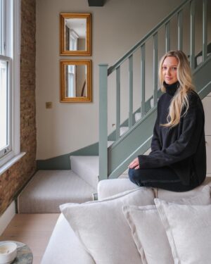 Georgia Hirst Instagram - At home with Actor Gee Hirst 💚

Creating a cosy country-feeling home in London through warming beiges and earthy greens alongside brushed brass finishes, soft layered lighting and thoughtful antique pieces. 

"When I bought the apartment, it was pretty lifeless and cold. I met my boyfriend who had always fantasied about having a country home and so we started this renovation project together. 

We introduced warmer tones through the paint colours - all Lick - textiles and finishes to give it a relaxing, 'Soho Farmhouse' countryside retreat feel in the middle of the city." 

Paint colours used:
• Living room, dining and kitchen (walls): #Beige01 
• Kitchen cabinets: #Green02
• Staircase woodwork: Green 02
• Bedroom: #Beige02 Soho Farmhouse
• Spare room: #Green05 Rome House
 
See the full home tour on the Lick YouTube channel (link in bio)

#LickHome #housetour #apartmentdesign