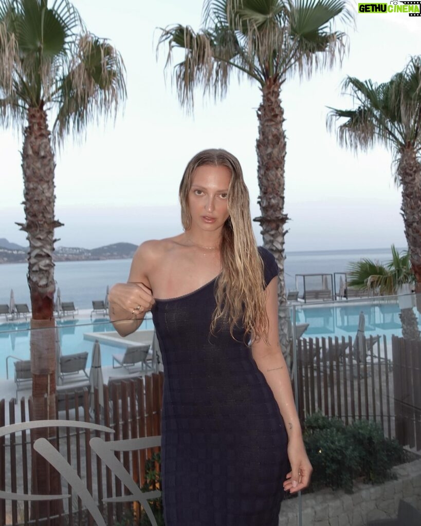 Georgia Hirst Instagram - 🤍 Ibiza 🤍 @7pinesibiza
