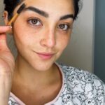 Geraldine Galvan Instagram – Me pigmente las cejas yo sola 😱